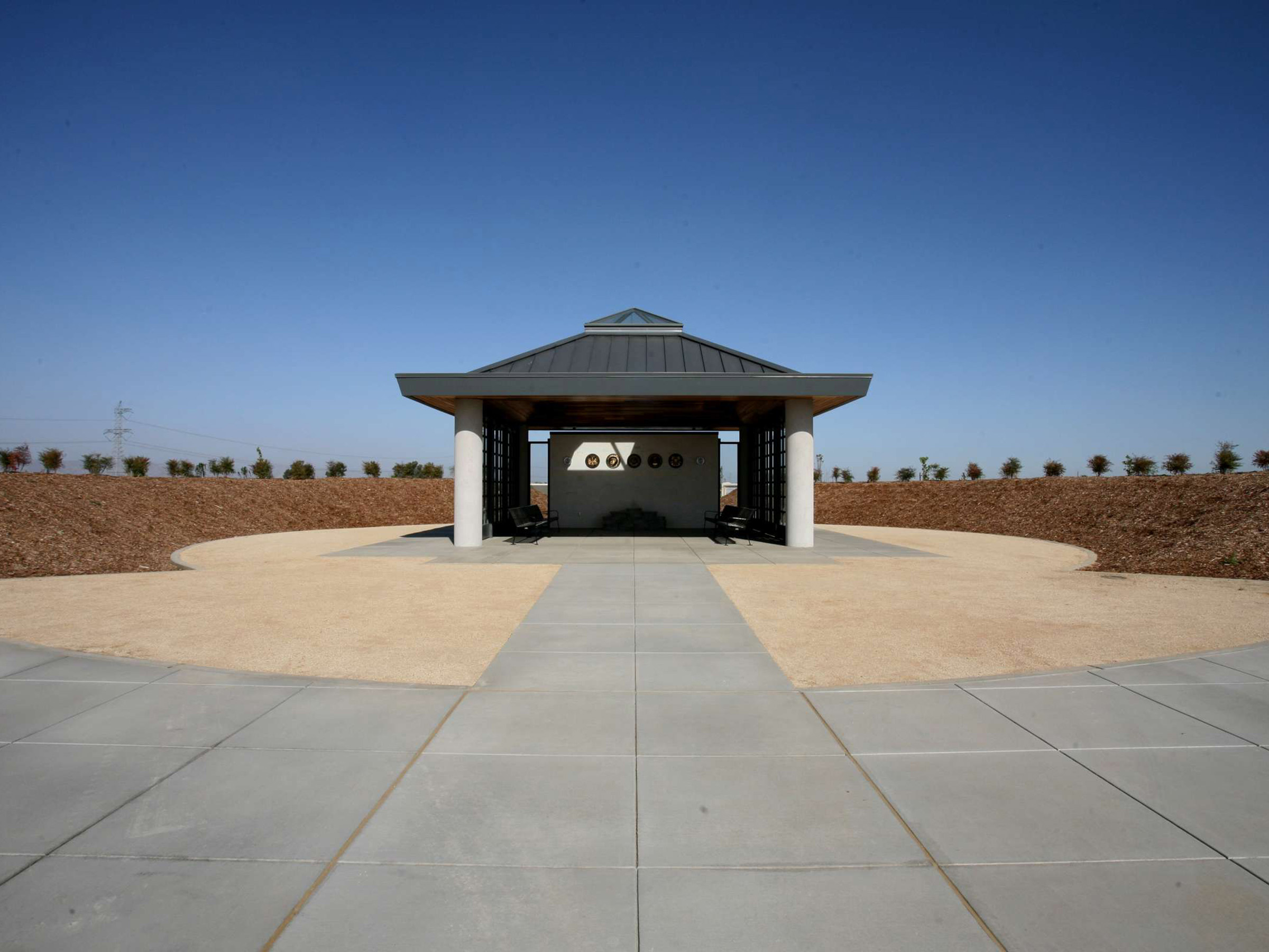 Sacramento Valley National Cemetery Dreyfuss + Blackford Architecture