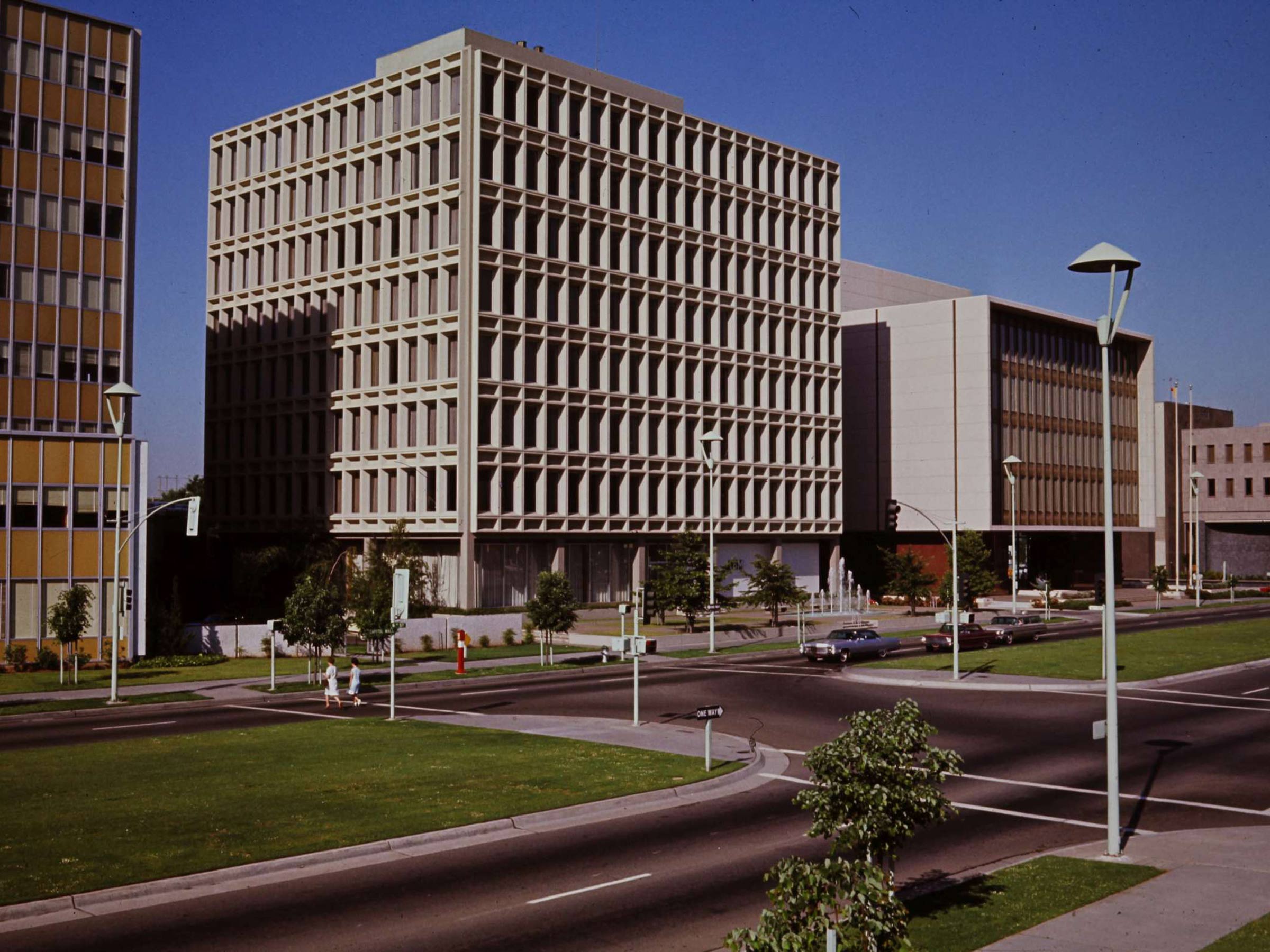 IBM Building at 520 Capitol Mall - Dreyfuss + Blackford Architecture 